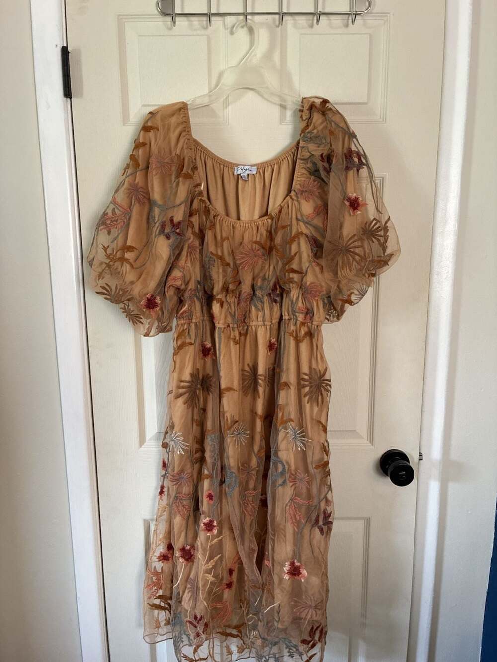 Polagram 3XL Camel Floral Embroidered Mesh Puff Sleeve Dress